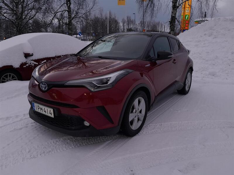 Toyota C-HR vaihtoauto