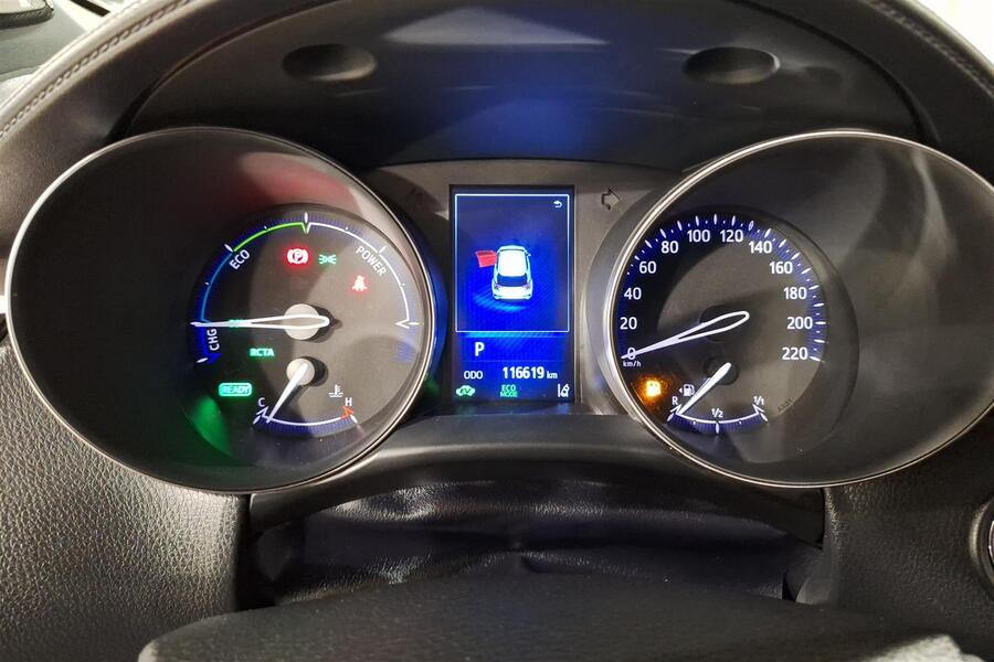 Toyota C-HR vaihtoauto