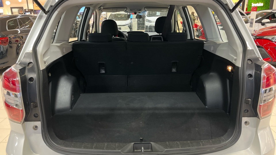 Subaru Forester vaihtoauto