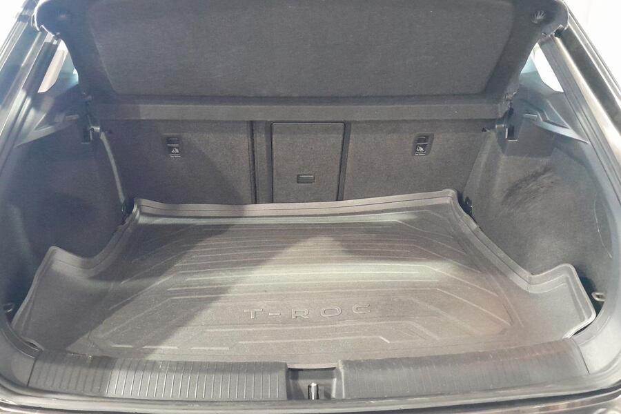 Volkswagen T-Roc vaihtoauto