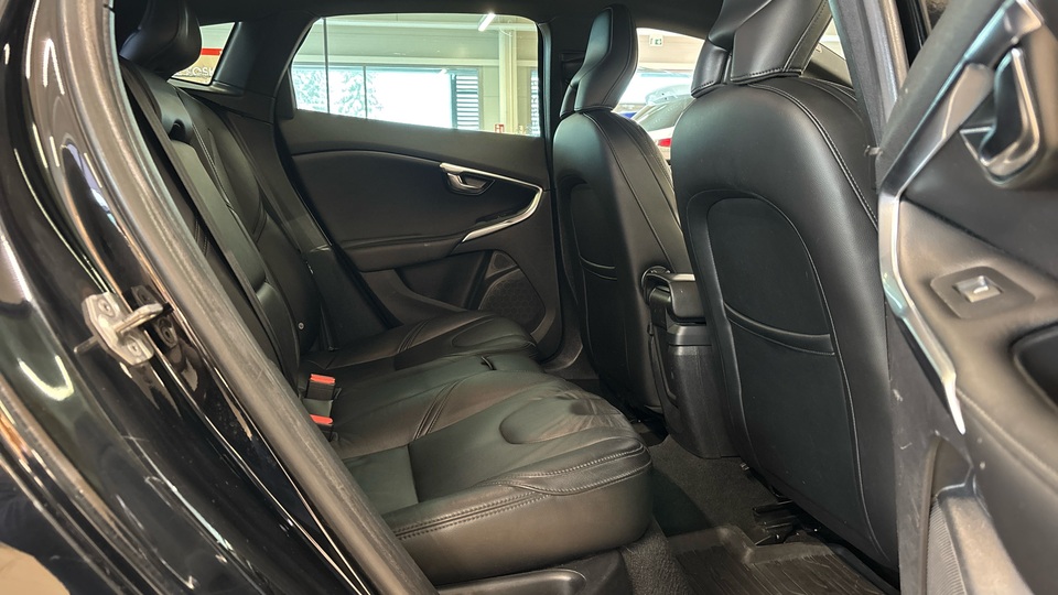 Volvo V40 vaihtoauto