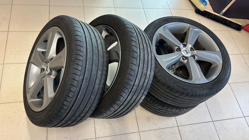 Volvo V40 vaihtoauto