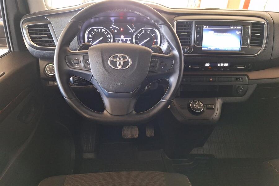 Toyota Proace Verso vaihtoauto