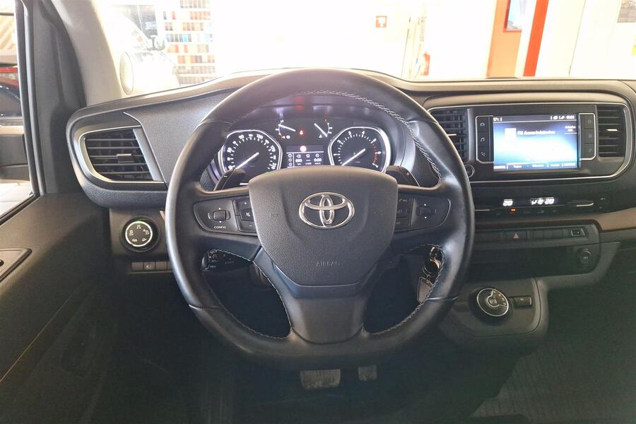 Toyota Proace Verso vaihtoauto