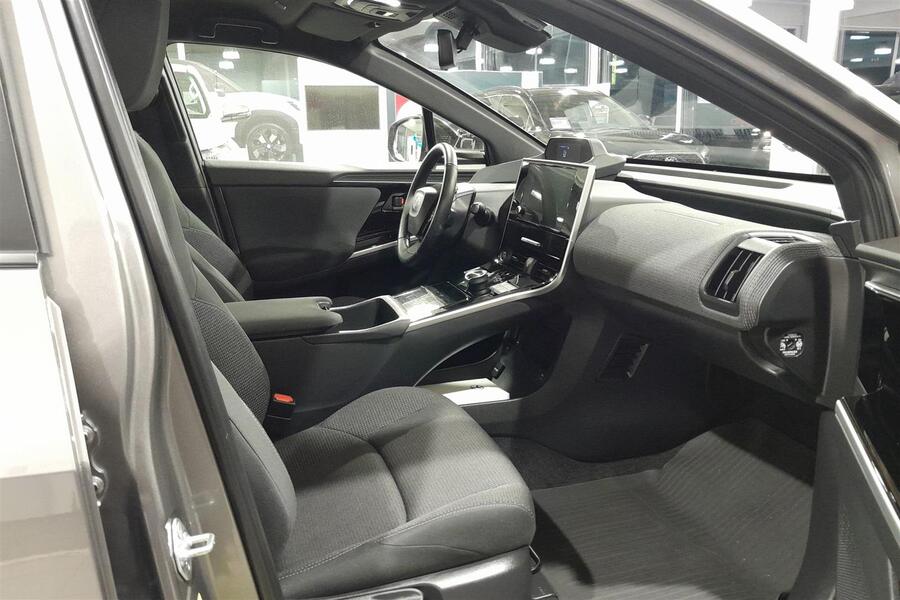 Toyota bZ4X vaihtoauto