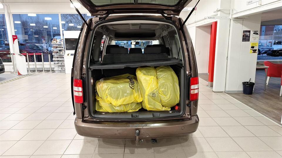 Volkswagen Caddy Maxi vaihtoauto