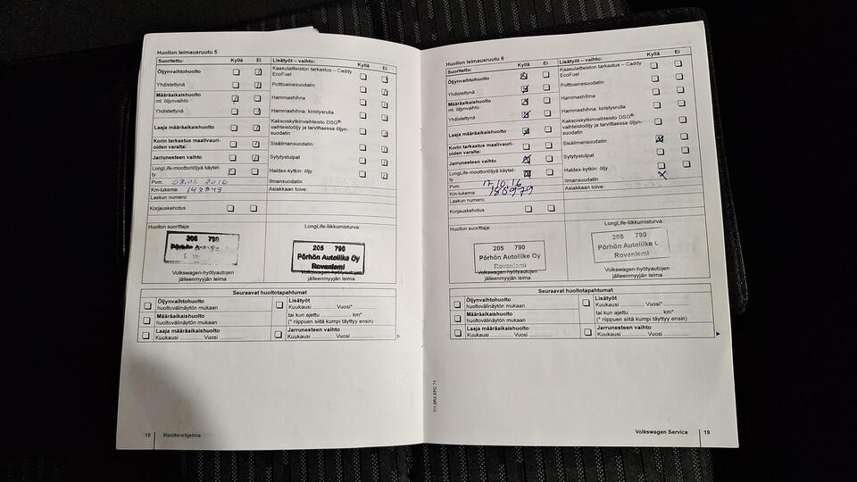 Volkswagen Caddy Maxi vaihtoauto