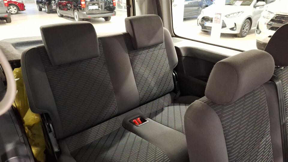 Volkswagen Caddy Maxi vaihtoauto