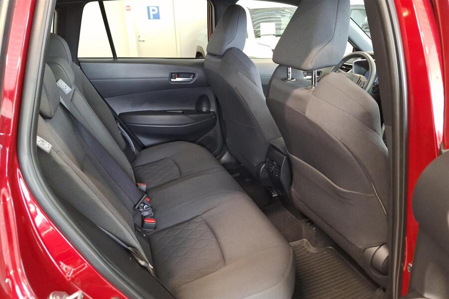 Toyota Corolla Cross vaihtoauto