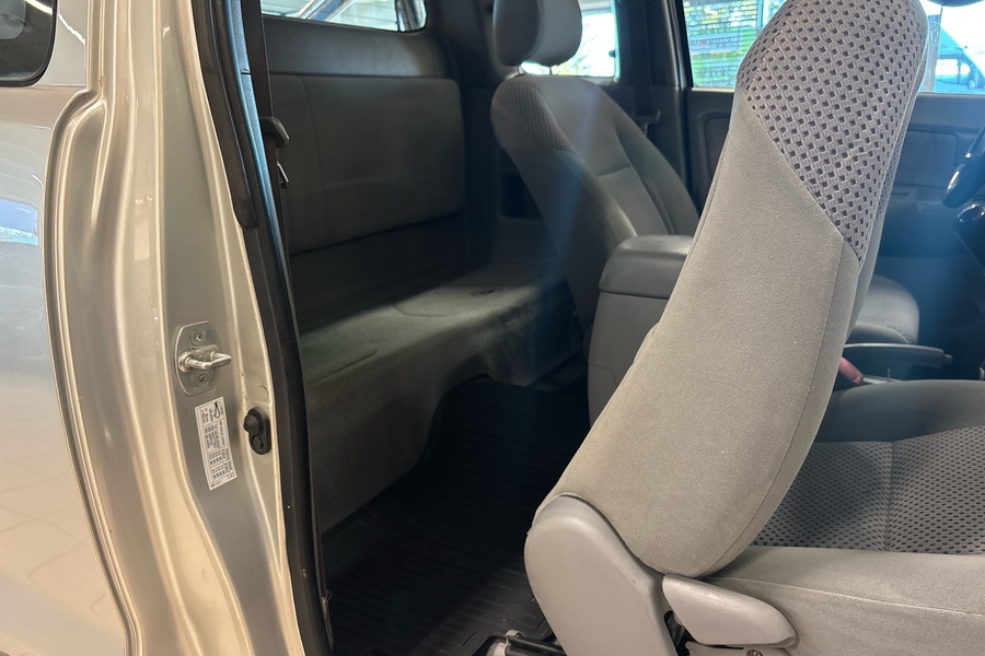 Toyota Hilux vaihtoauto