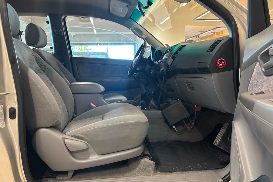 Toyota Hilux vaihtoauto