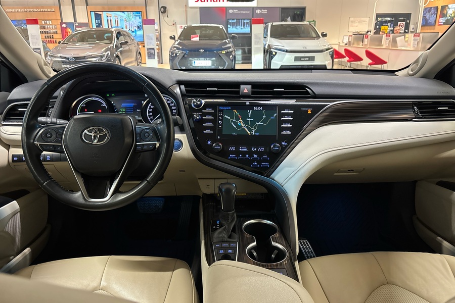 Toyota Camry vaihtoauto