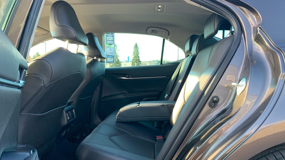 Toyota Camry vaihtoauto