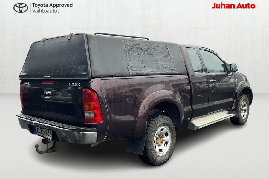 Toyota Hilux vaihtoauto