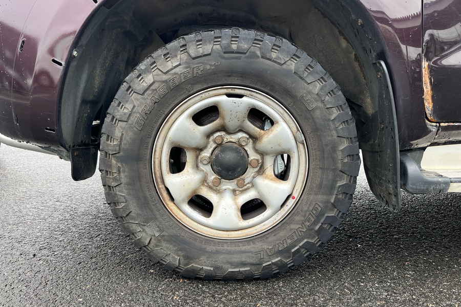 Toyota Hilux vaihtoauto