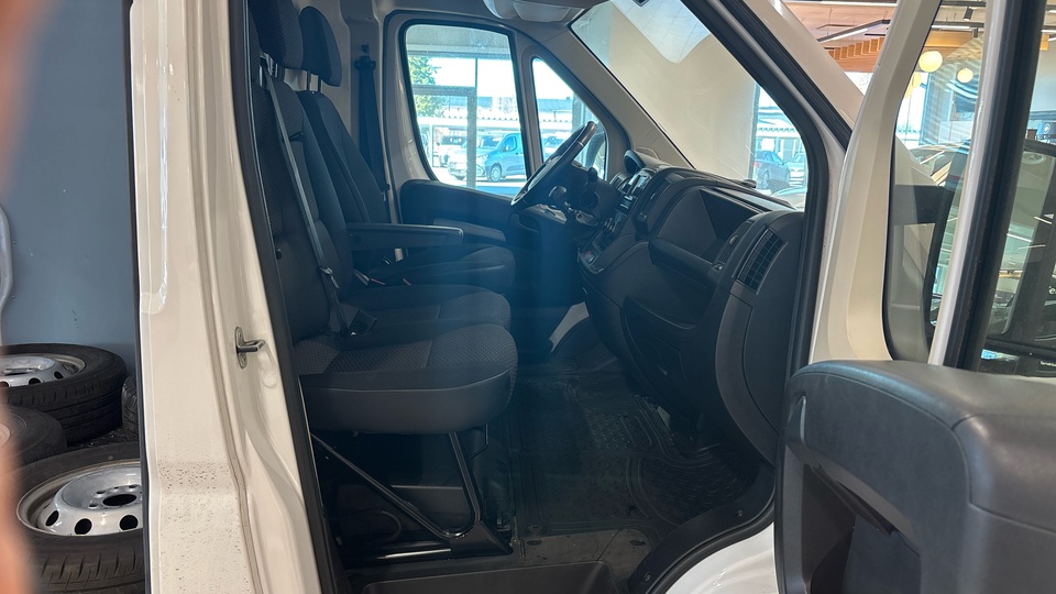 Peugeot Boxer vaihtoauto