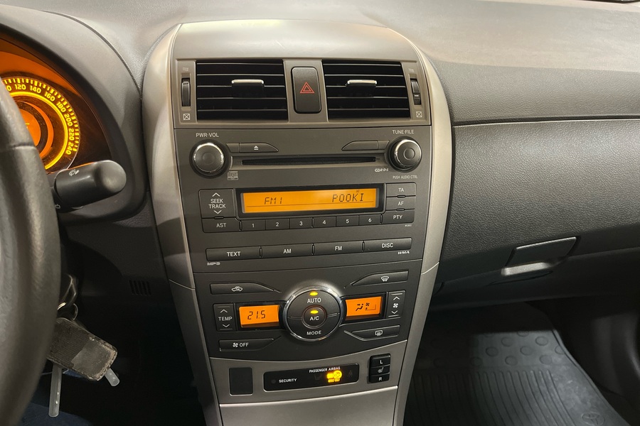 Toyota Corolla vaihtoauto