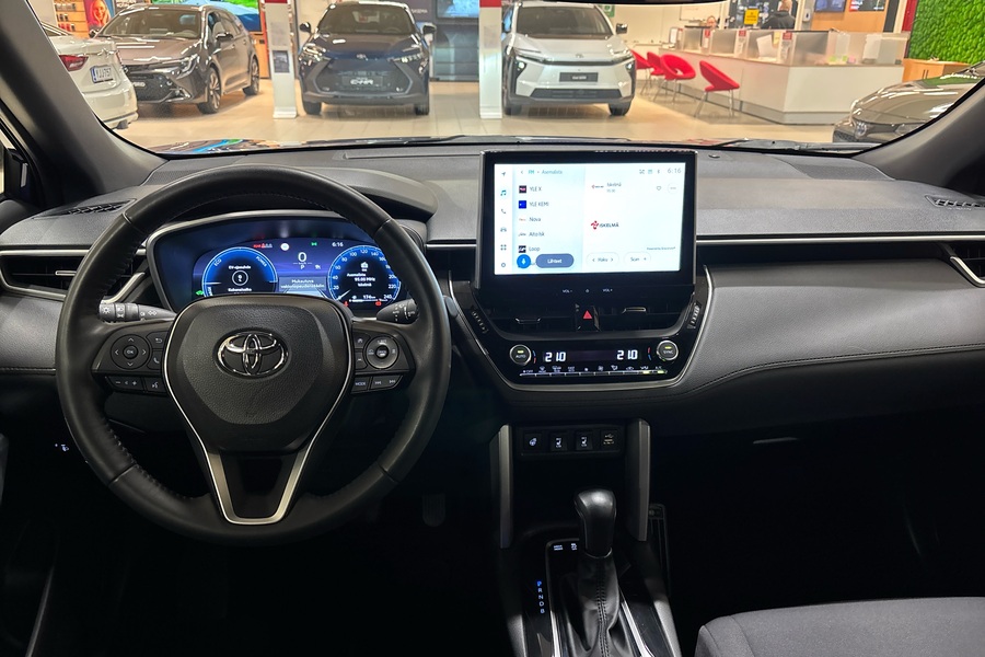 Toyota Corolla Cross vaihtoauto