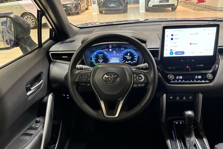 Toyota Corolla Cross vaihtoauto