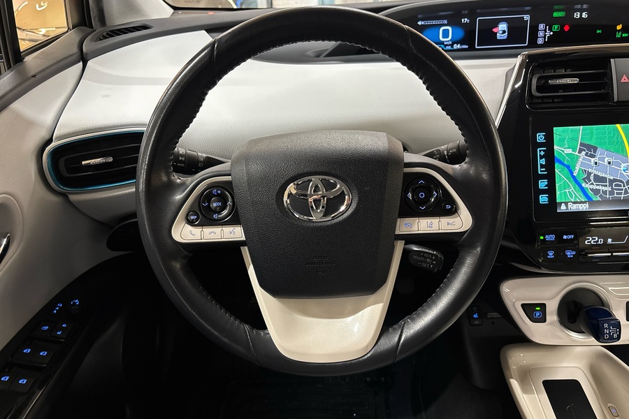 Toyota Prius Plug-in vaihtoauto