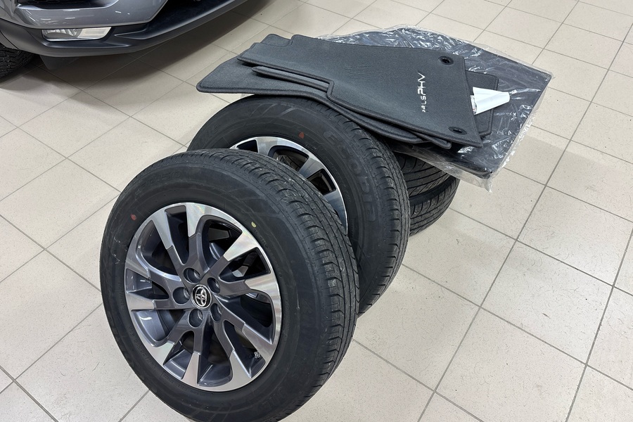 Toyota Prius Plug-in vaihtoauto