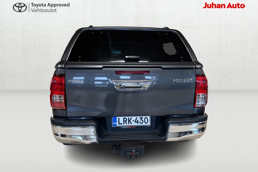 Toyota Hilux vaihtoauto