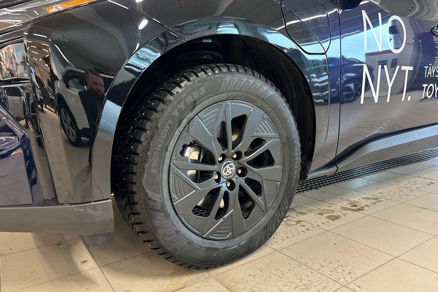 Toyota bZ4X vaihtoauto