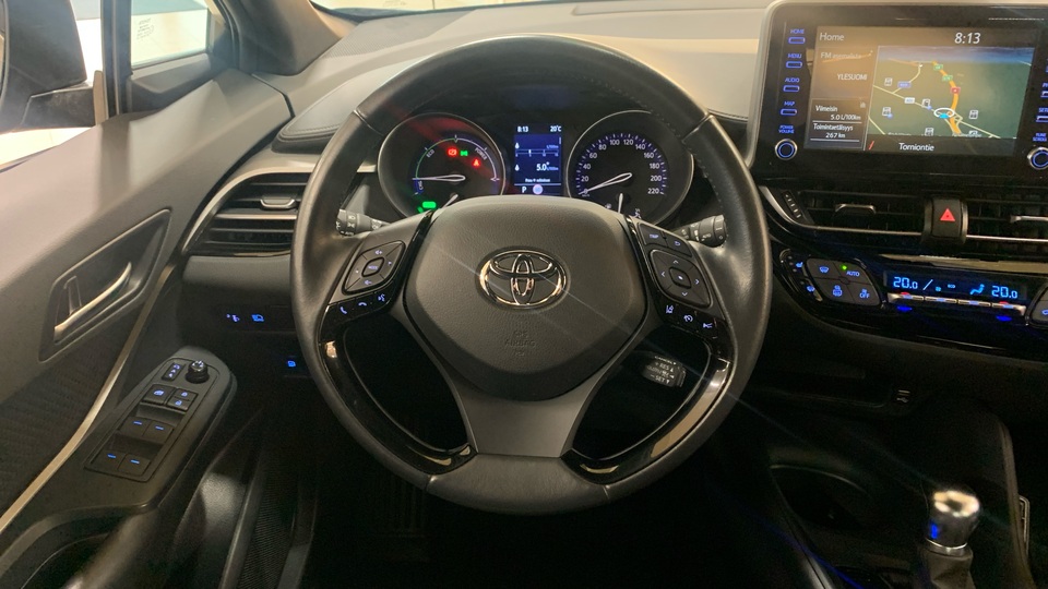 Toyota C-HR vaihtoauto