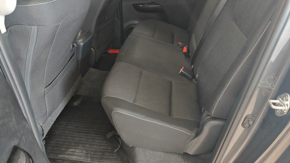 Toyota Hilux vaihtoauto