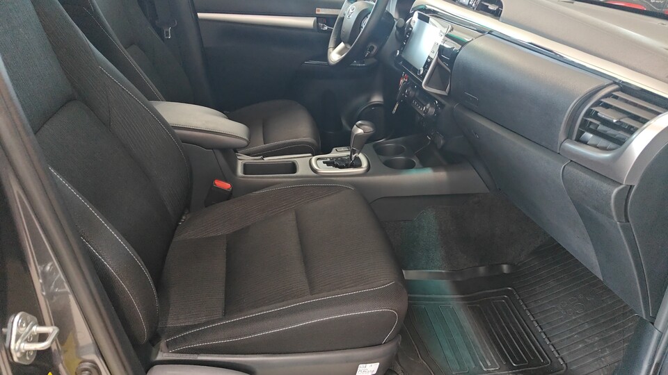 Toyota Hilux vaihtoauto