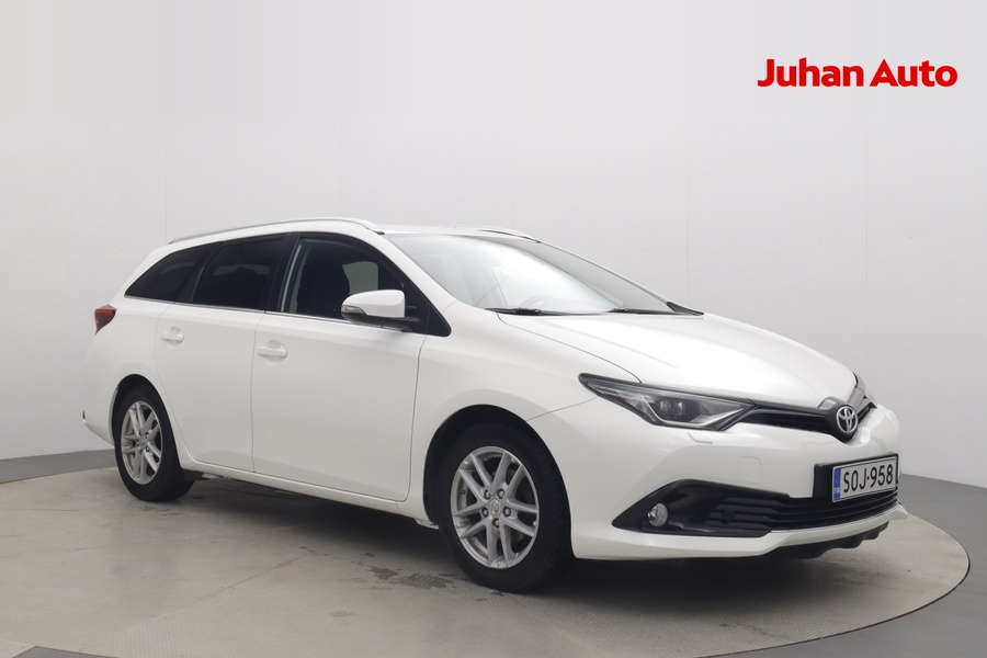 Toyota Auris vaihtoauto