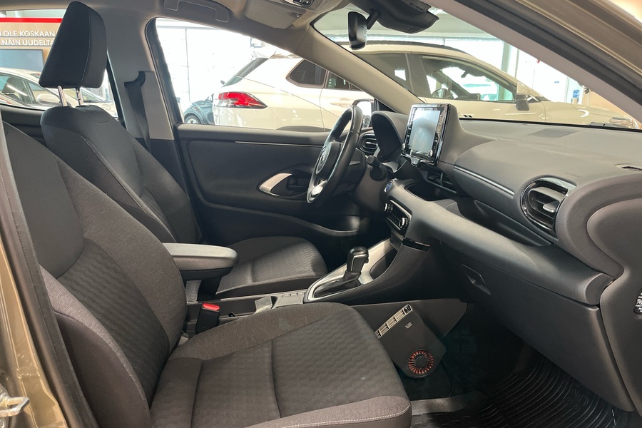 Toyota Yaris vaihtoauto