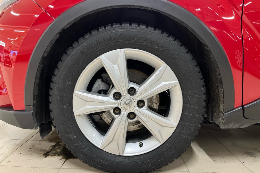 Toyota C-HR vaihtoauto