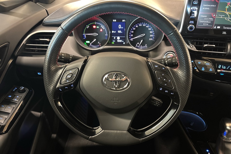 Toyota C-HR vaihtoauto