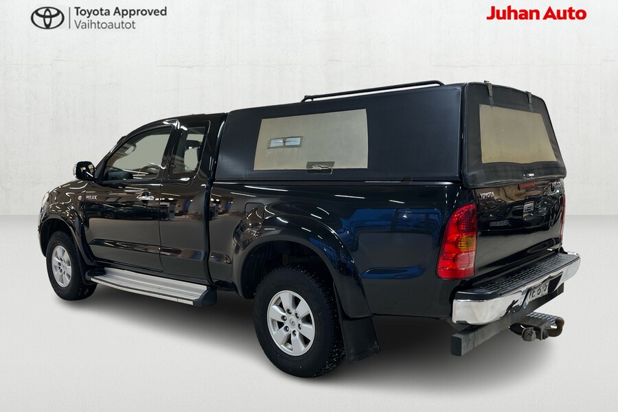 Toyota Hilux vaihtoauto