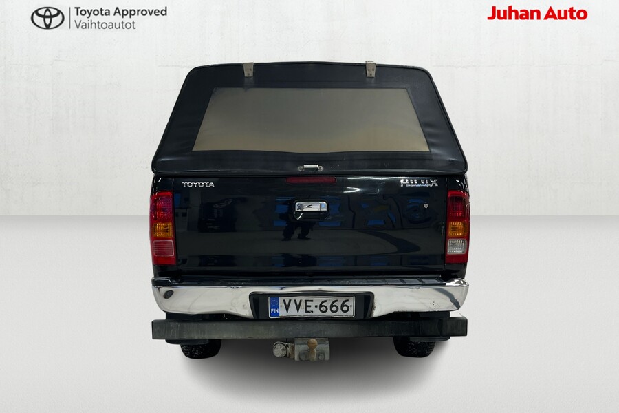 Toyota Hilux vaihtoauto