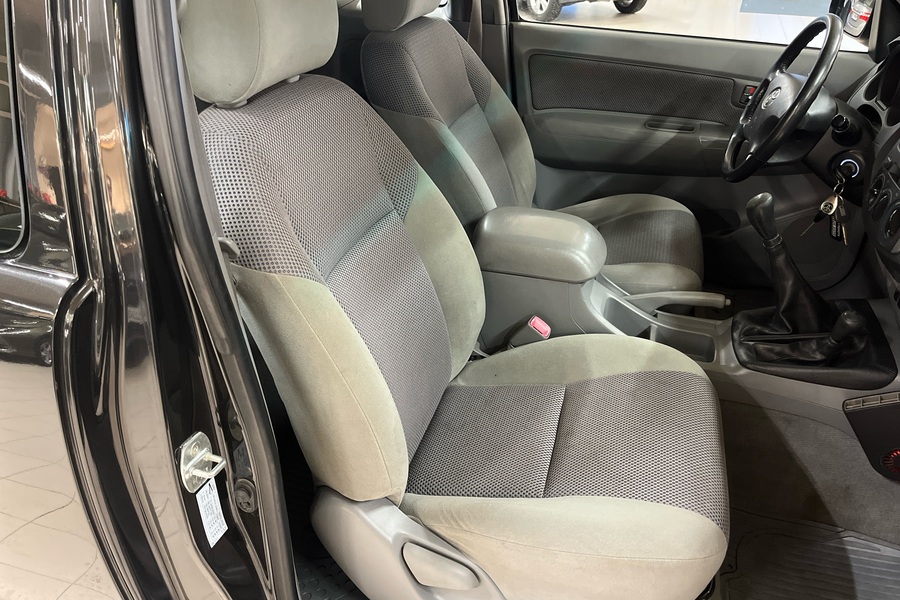 Toyota Hilux vaihtoauto