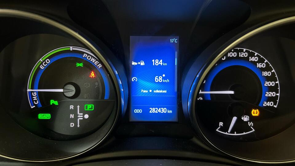 Toyota Auris vaihtoauto