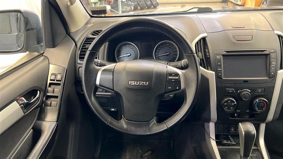 Isuzu D-Max vaihtoauto