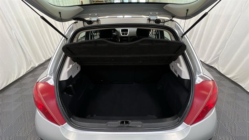 Peugeot 207 vaihtoauto