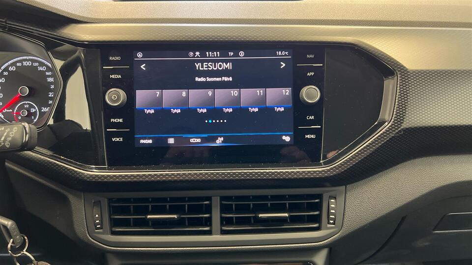 Volkswagen T-Cross vaihtoauto