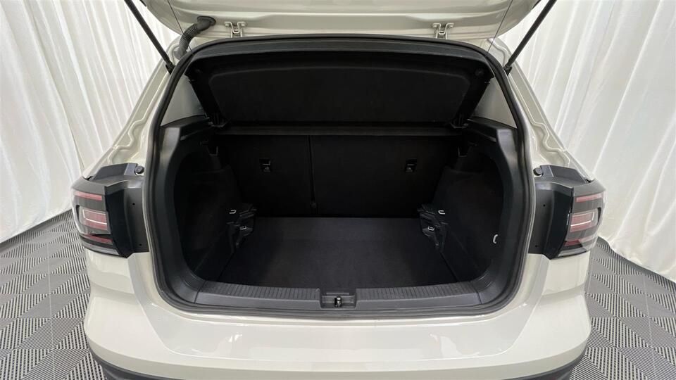 Volkswagen T-Cross vaihtoauto