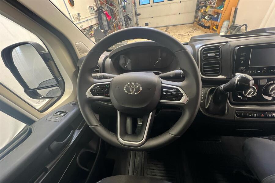 Toyota Proace MAX vaihtoauto