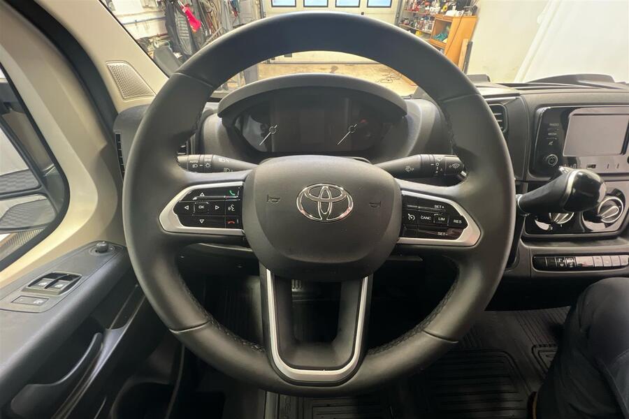 Toyota Proace MAX vaihtoauto