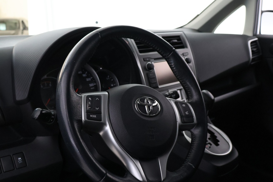 Toyota Verso-S vaihtoauto