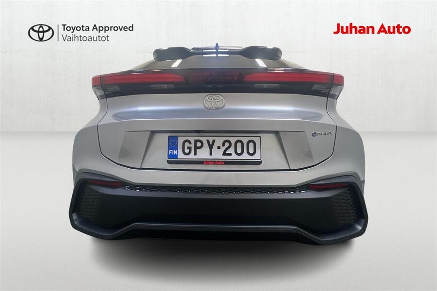 Toyota C-HR vaihtoauto