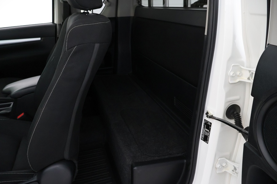 Toyota Hilux vaihtoauto