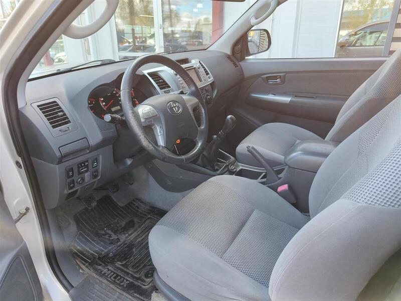 Toyota Hilux vaihtoauto