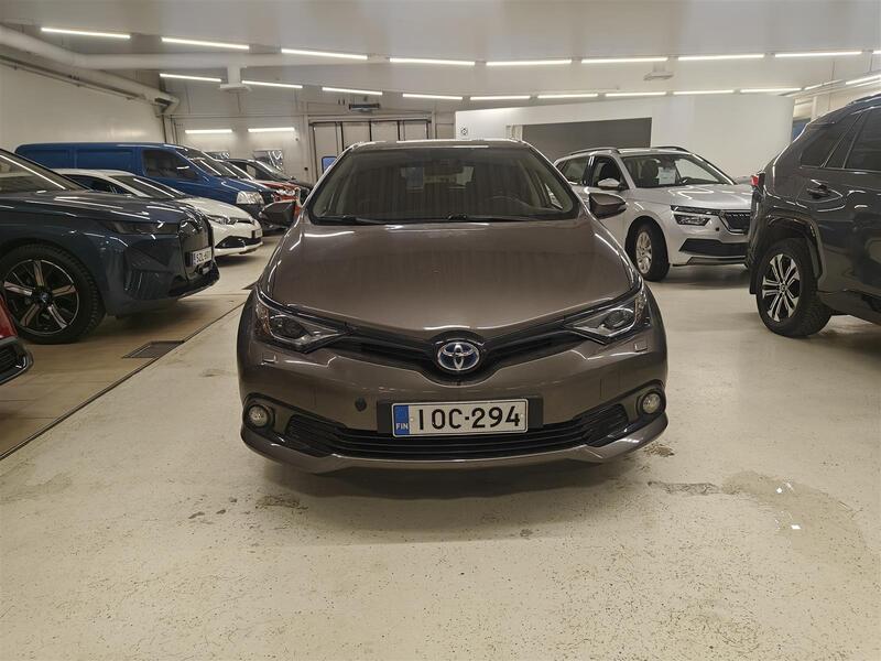 Toyota Auris vaihtoauto