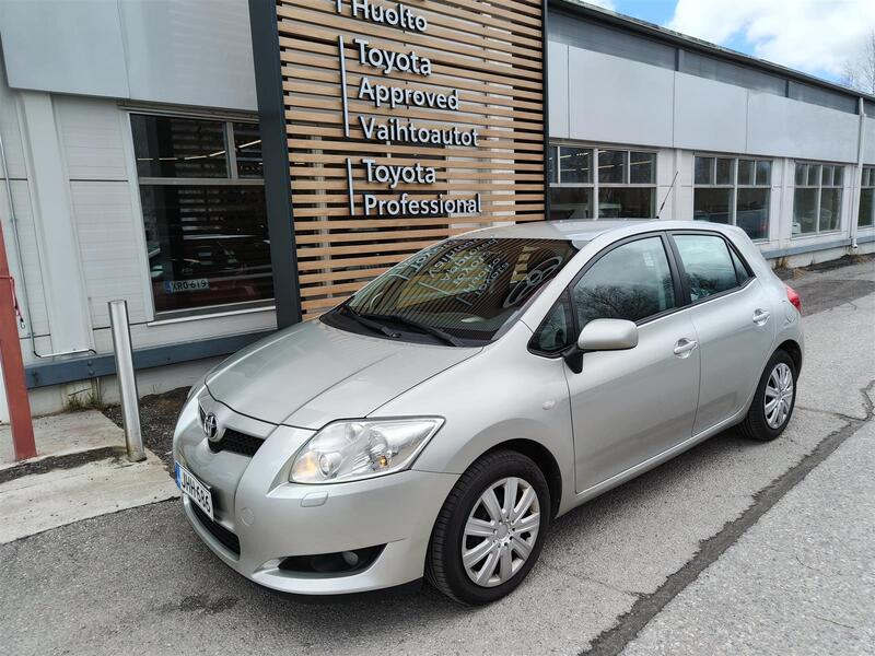 Toyota Auris vaihtoauto